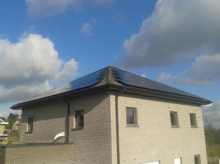 Schuine daken zonnepanelen